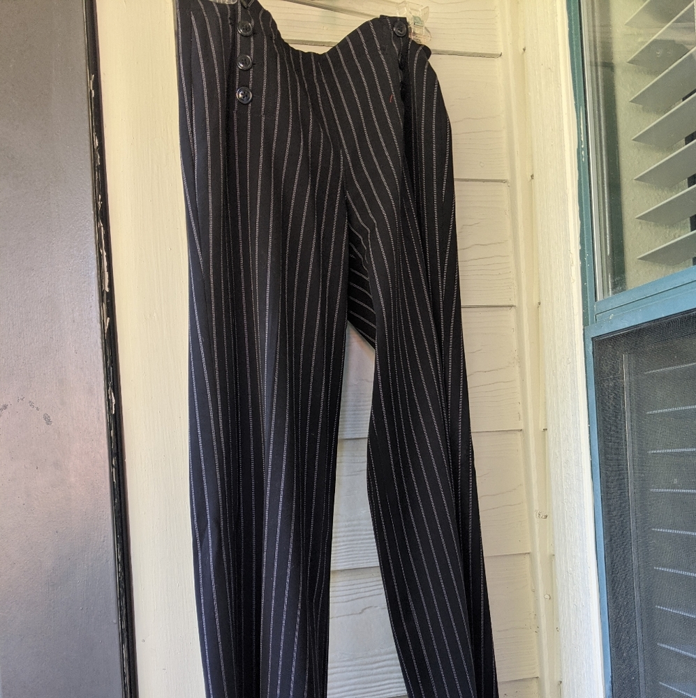 Dress pants - Picture 2 of 4